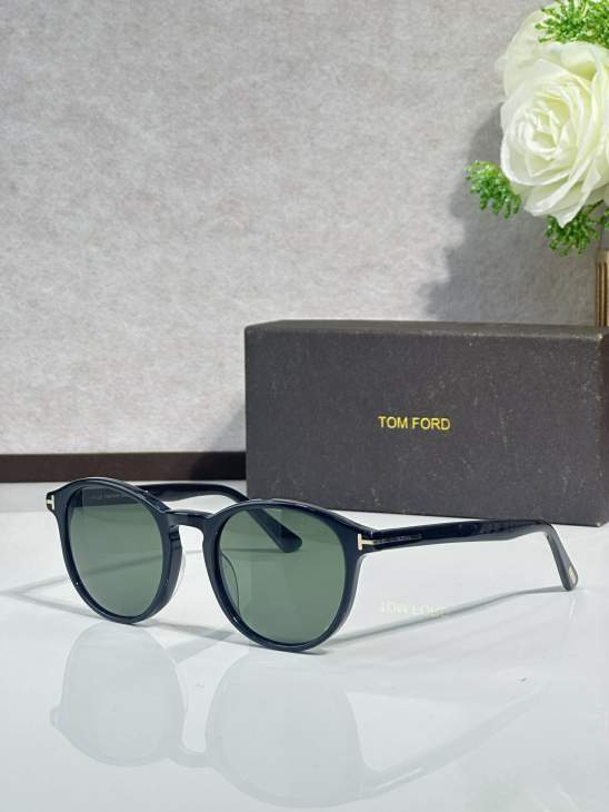 Picture of Tom Ford Sunglasses _SKUfw76439983fw